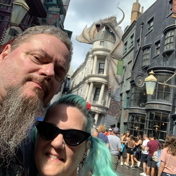 Meet your Posher, Camille - Picture 2 of 12